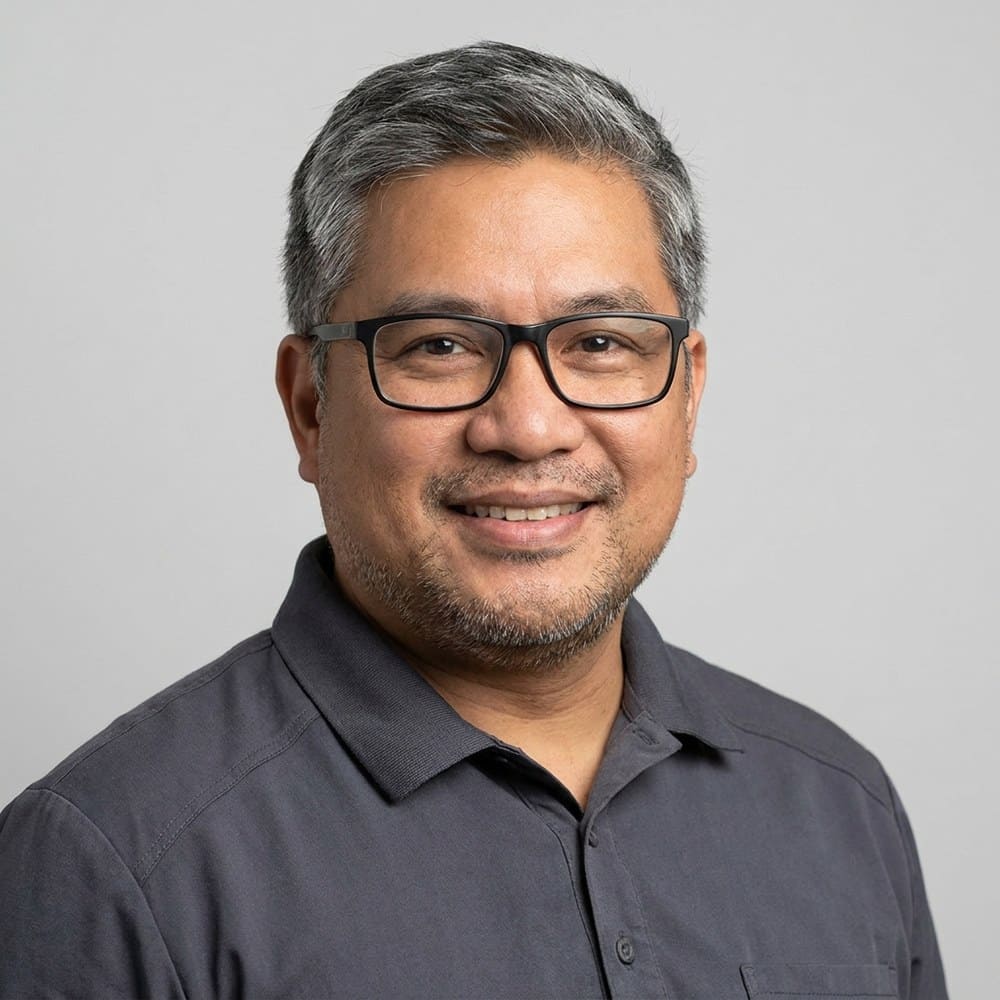 Leo Macapagal, senior physiotherapist